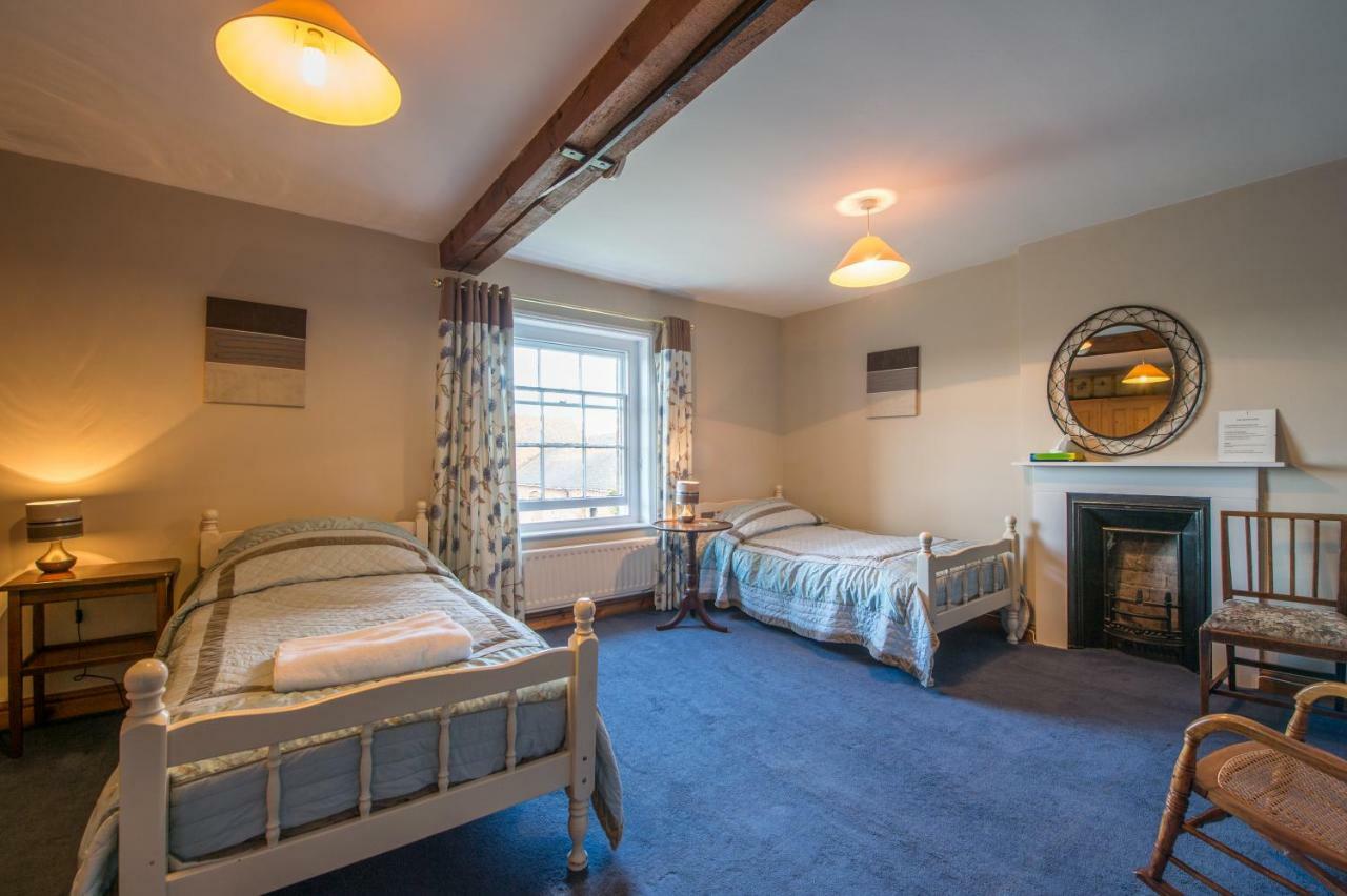 Moreton Hall Farm Bed and Breakfast Newport  Esterno foto