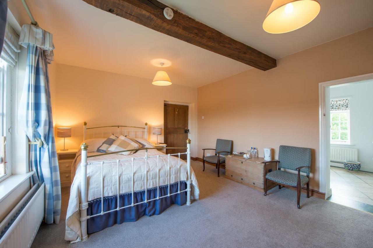 Moreton Hall Farm Bed and Breakfast Newport  Esterno foto