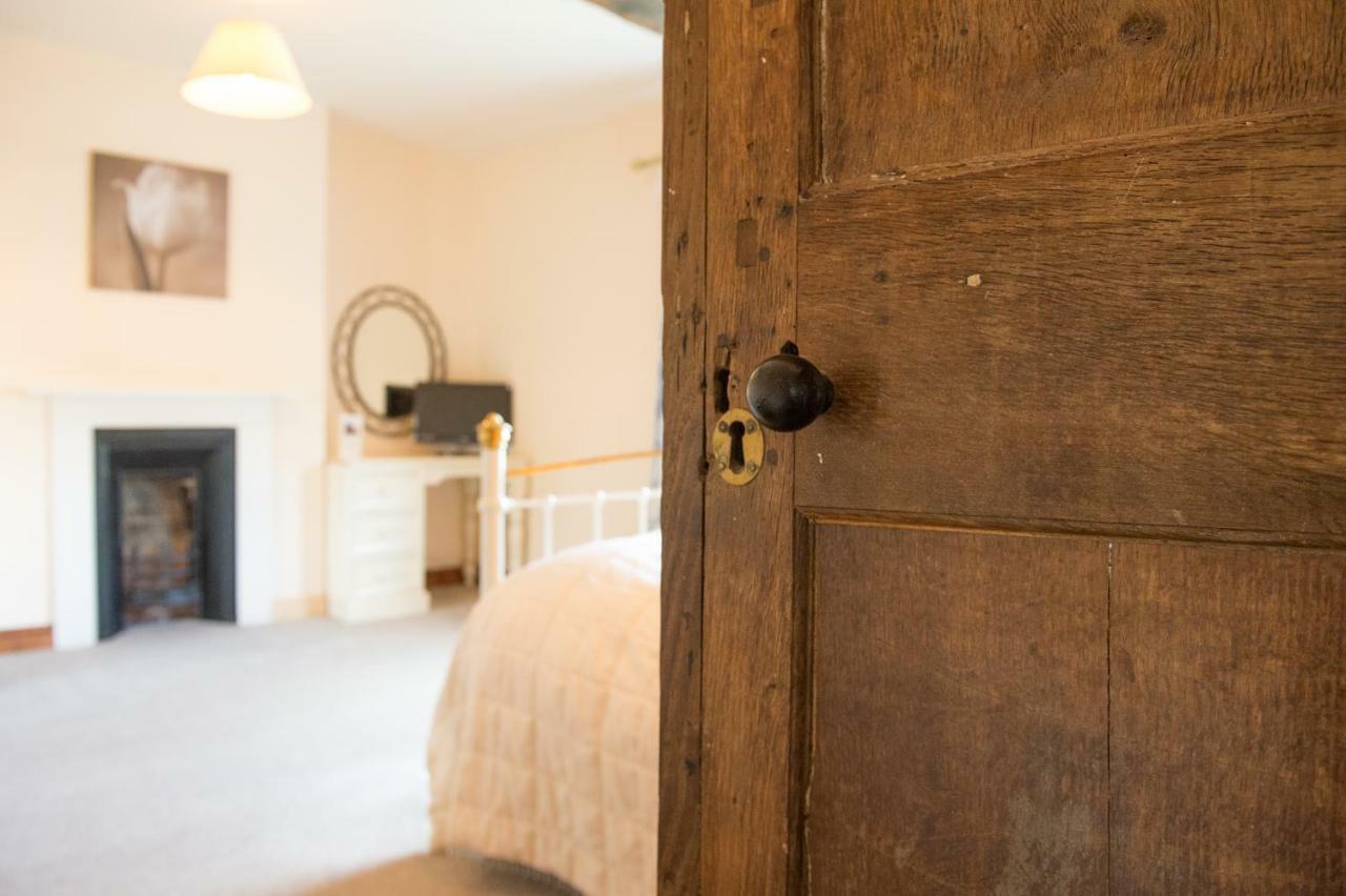 Moreton Hall Farm Bed and Breakfast Newport  Esterno foto
